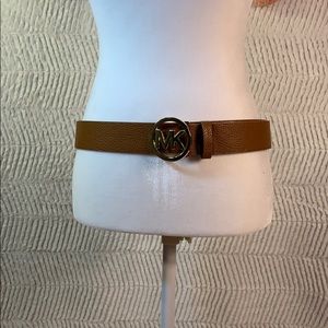Brown Micheal Kors belt